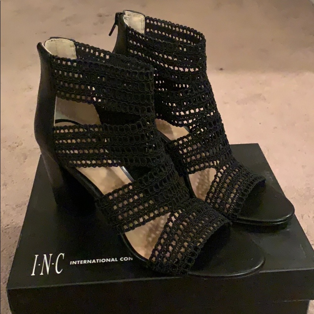 INC Black woven stretch heels